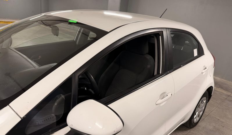 
								KIA RIO 5 2018 1.4L UNICA DUEÑA OPORTUNIDAD full									