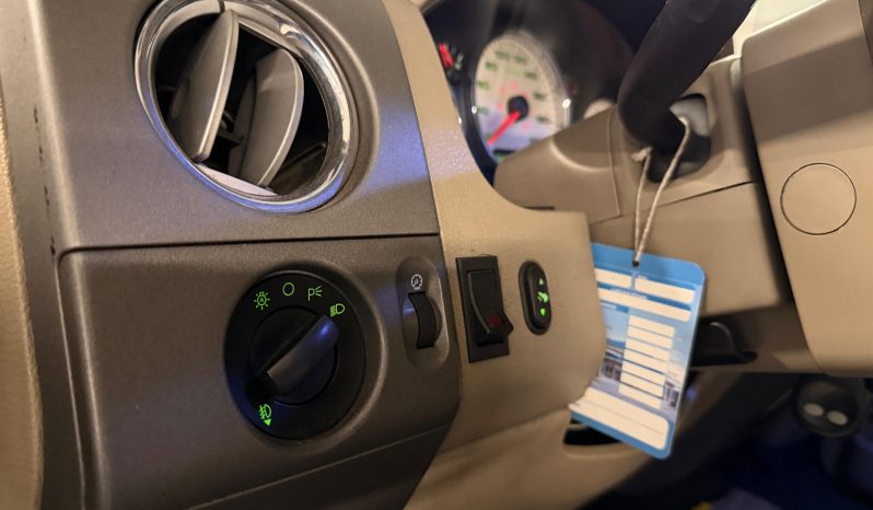 
								FORD F150 2006 SUPER CARGADA UNICA EN CHILE full									